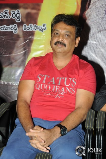 Aadu-Magadura-Bujji-Platinum-Disc-Function